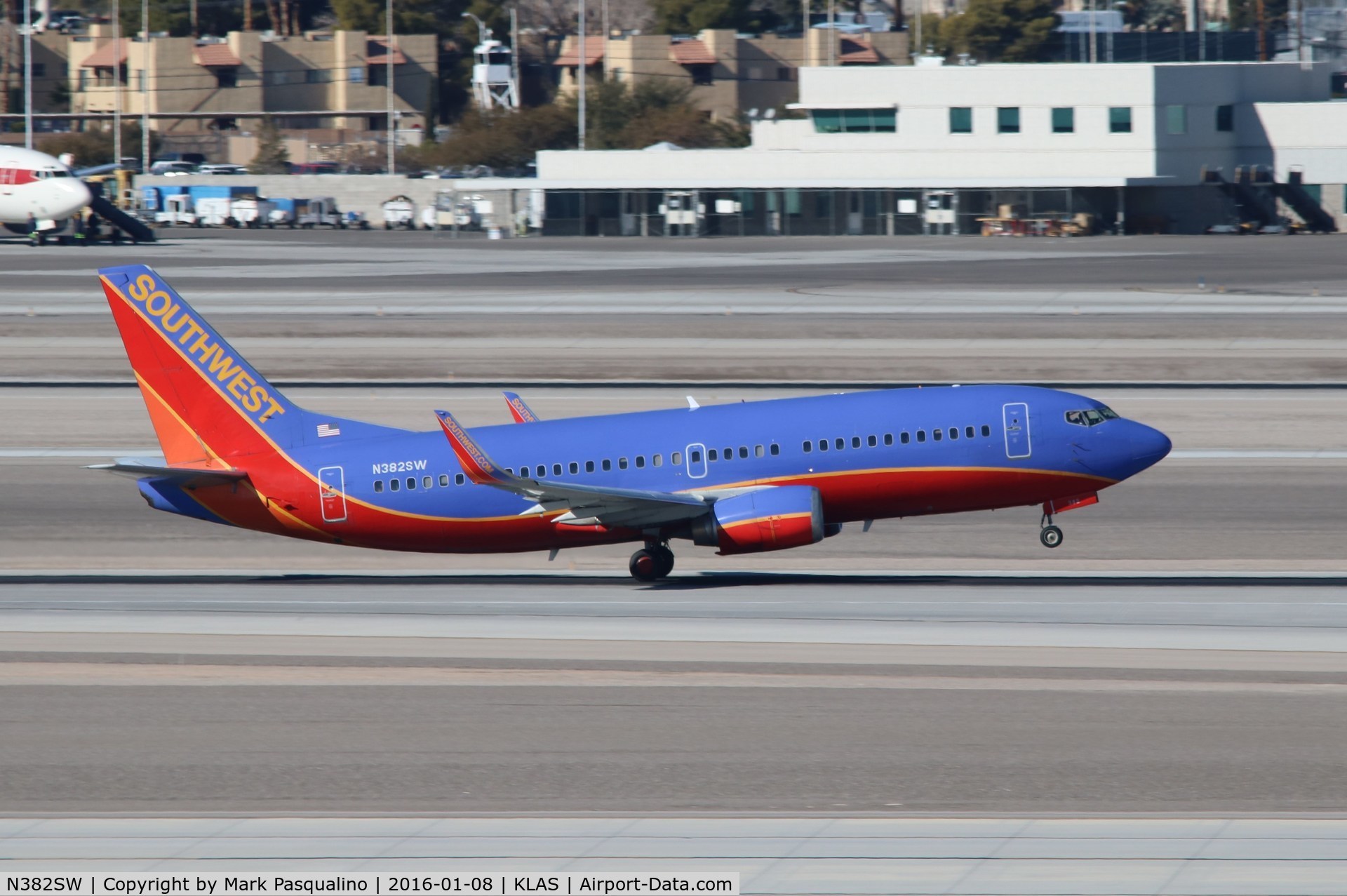 N382SW, 1994 Boeing 737-3H4 C/N 26588, Boeing 737-300