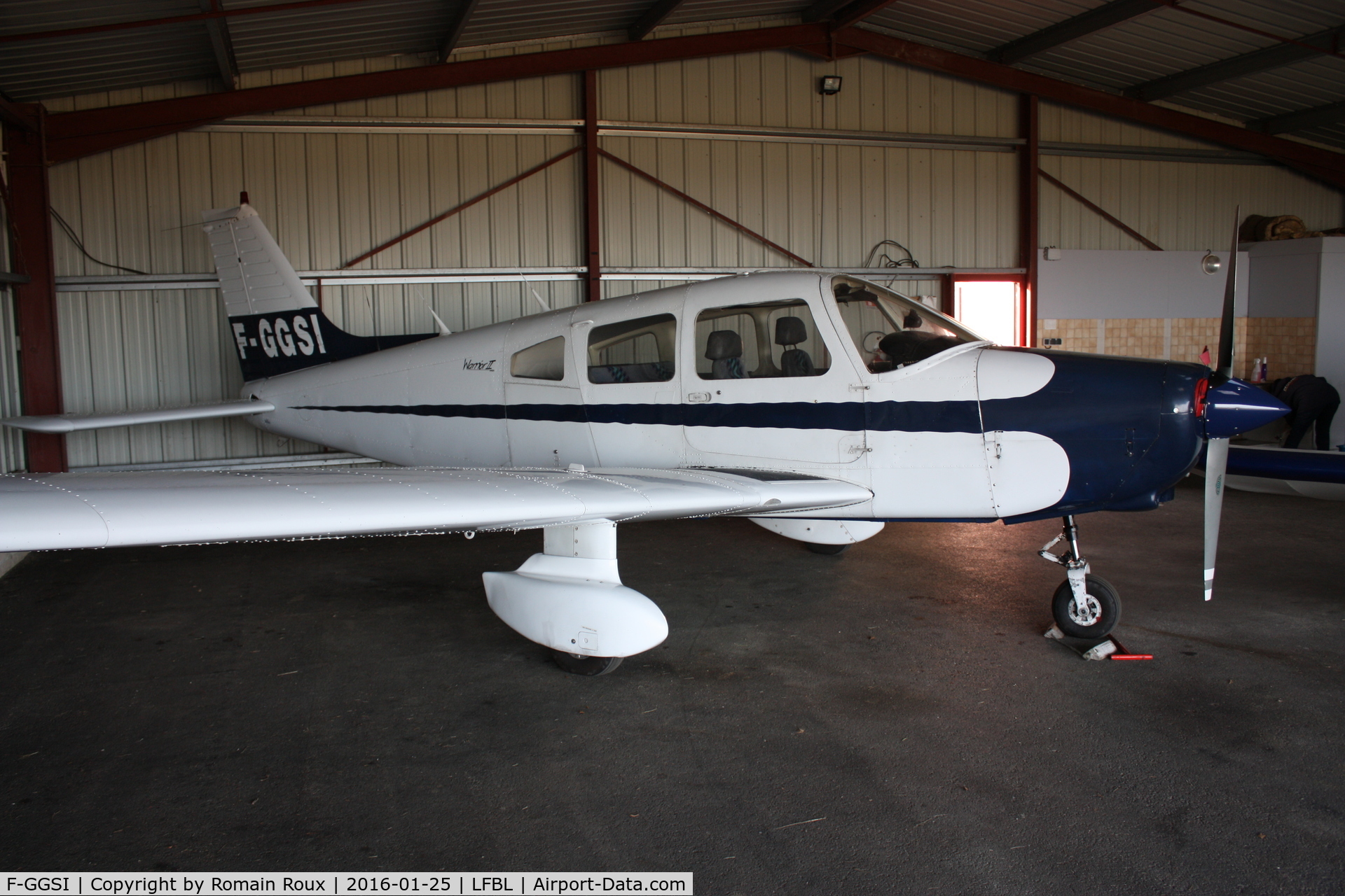F-GGSI, Piper PA-28-161 Warrior II C/N 28-8116172, Parked