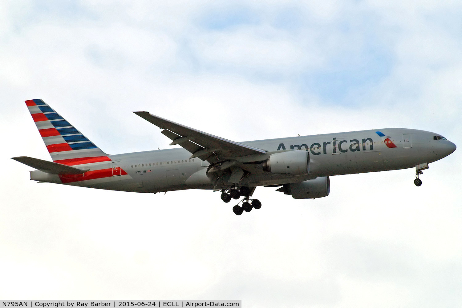 N795AN, 2000 Boeing 777-223 C/N 30257, Boeing 777-223ER [30257] (American Airlines) Home~G 24/06/2015. On approach 27L.