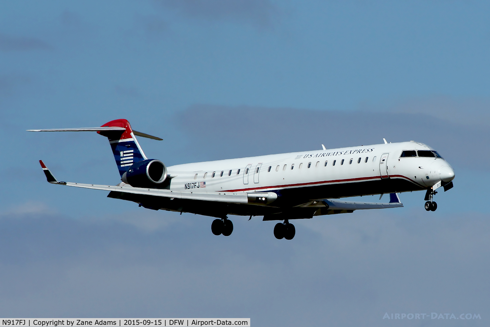N917FJ, 2004 Bombardier CRJ-900ER (CL-600-2D24) C/N 15017, Landing at DFW Airport