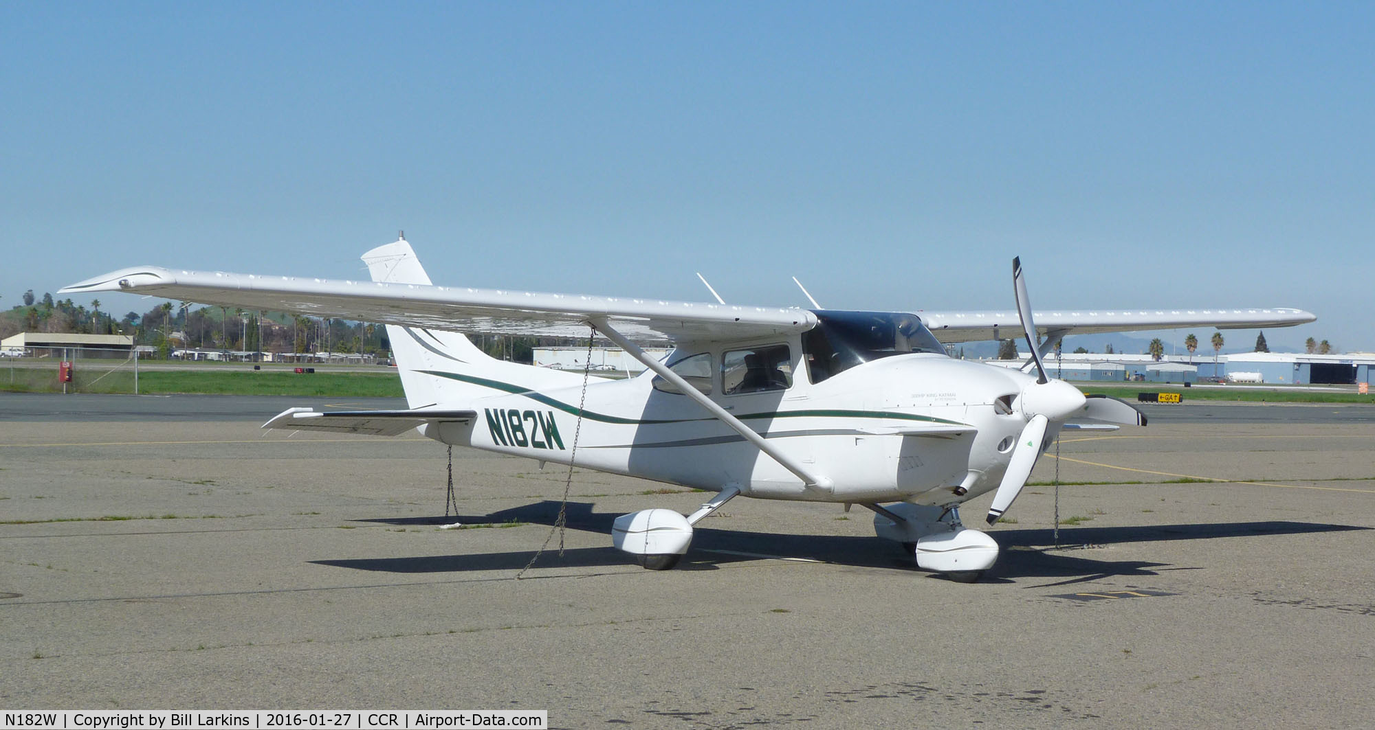 N182W, 1979 Cessna 182Q Skylane C/N 18266944, Visitor