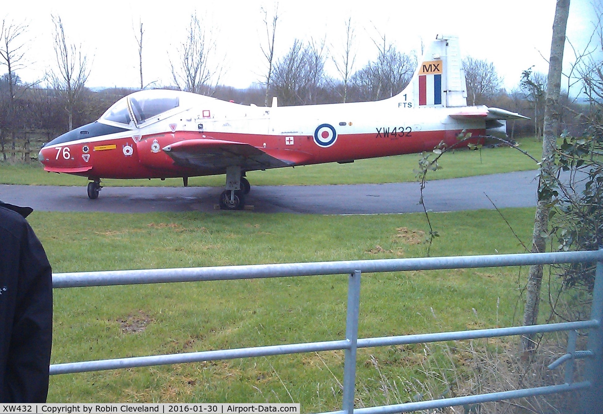 XW432, 1972 BAC 84 Jet Provost T.5A C/N EEP-JP/1054, On the side of the B4011 between Thame and Long Crendon.