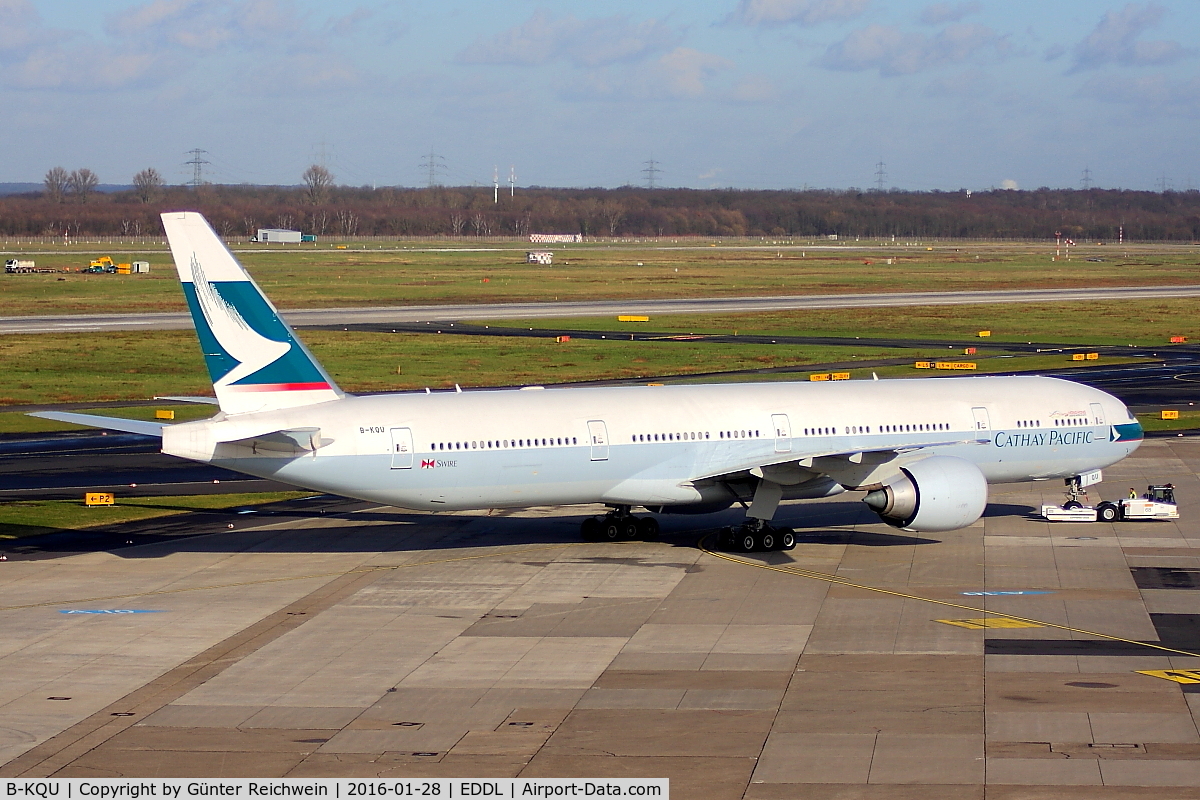 B-KQU, 2014 Boeing 777-367/ER C/N 42145, Triple Seven pushed back for departure