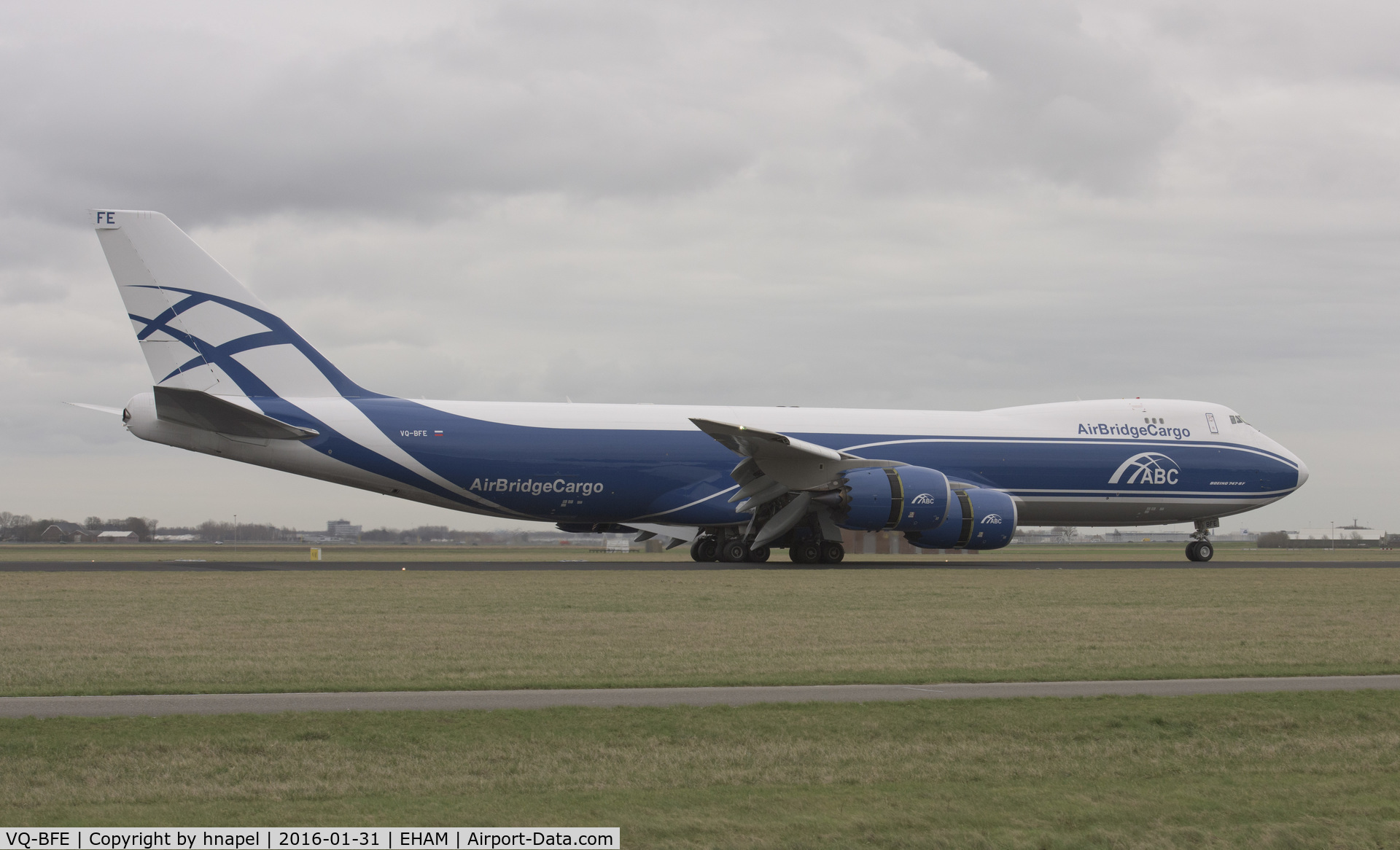 VQ-BFE, 2014 Boeing 747-83QF C/N 60118, 18R landing