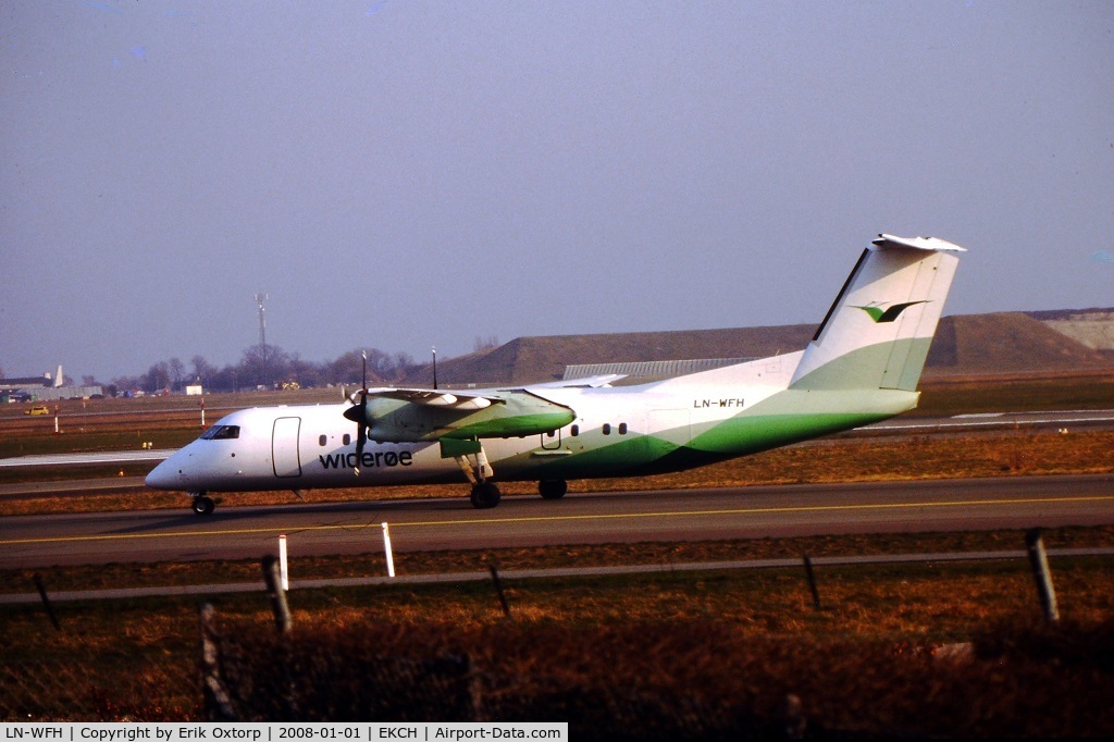 LN-WFH, 1990 De Havilland Canada DHC-8-311 Dash 8 C/N 238, LN-WFH in CPH APR07