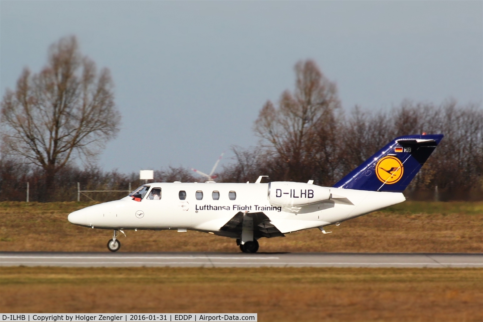 D-ILHB, 2009 Cessna 525 CitationJet CJ1+ C/N 525-0675, Pilots training lessons on LEJ.....