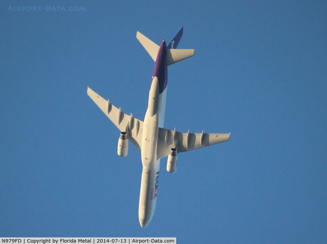 N979FD, 1992 Boeing 757-236/SF C/N 25592, Fed Ex 7,000 ft over Livonia Michigan on way to Detroit inbound from Memphis