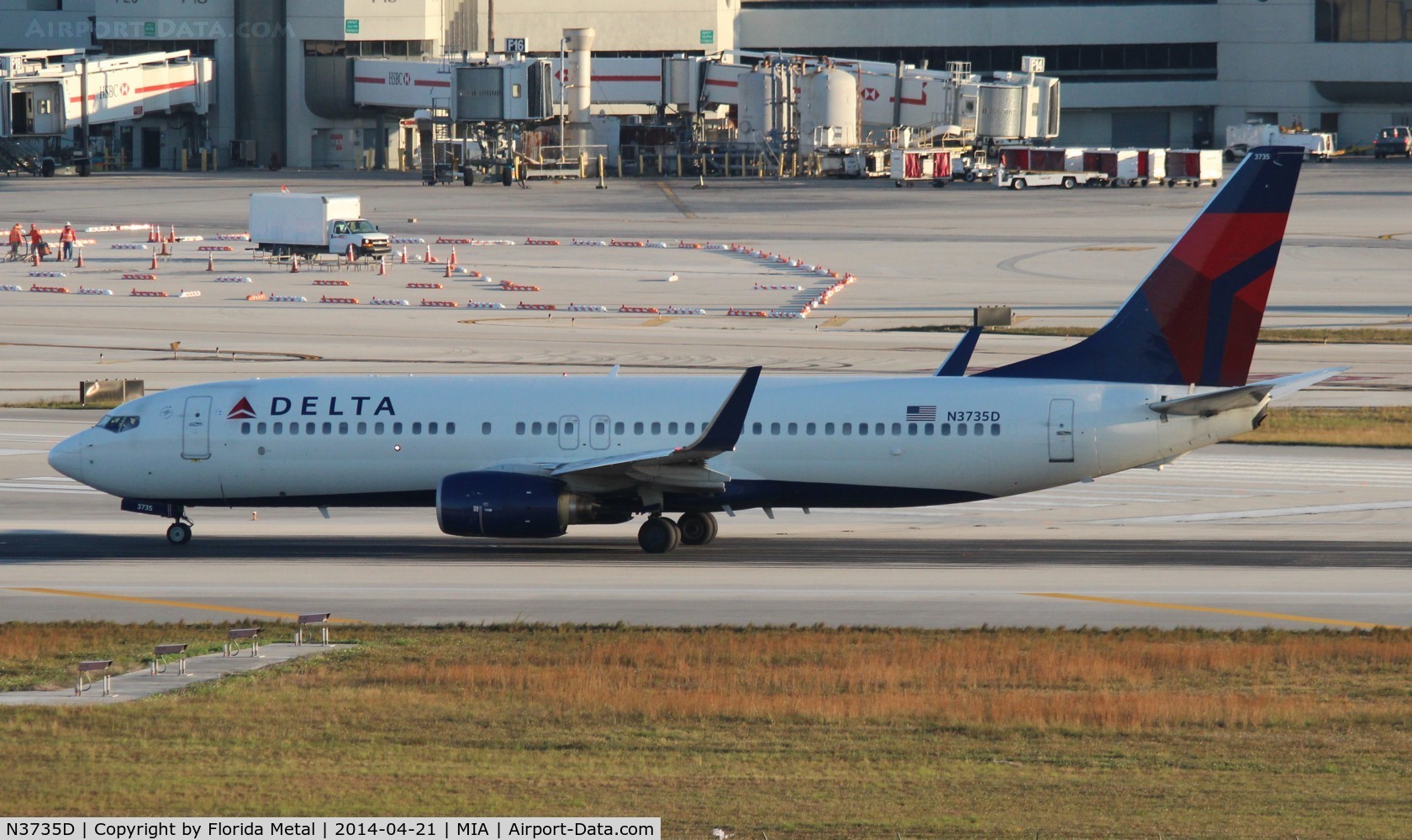 N3735D, 2000 Boeing 737-832 C/N 30381, Delta