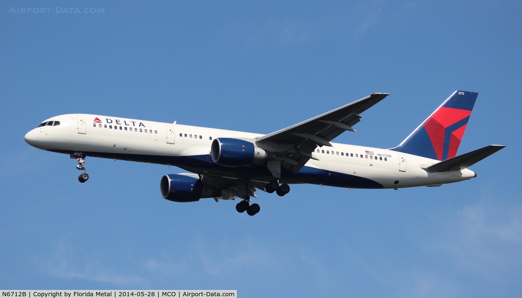 N6712B, 2000 Boeing 757-232 C/N 30484, Delta
