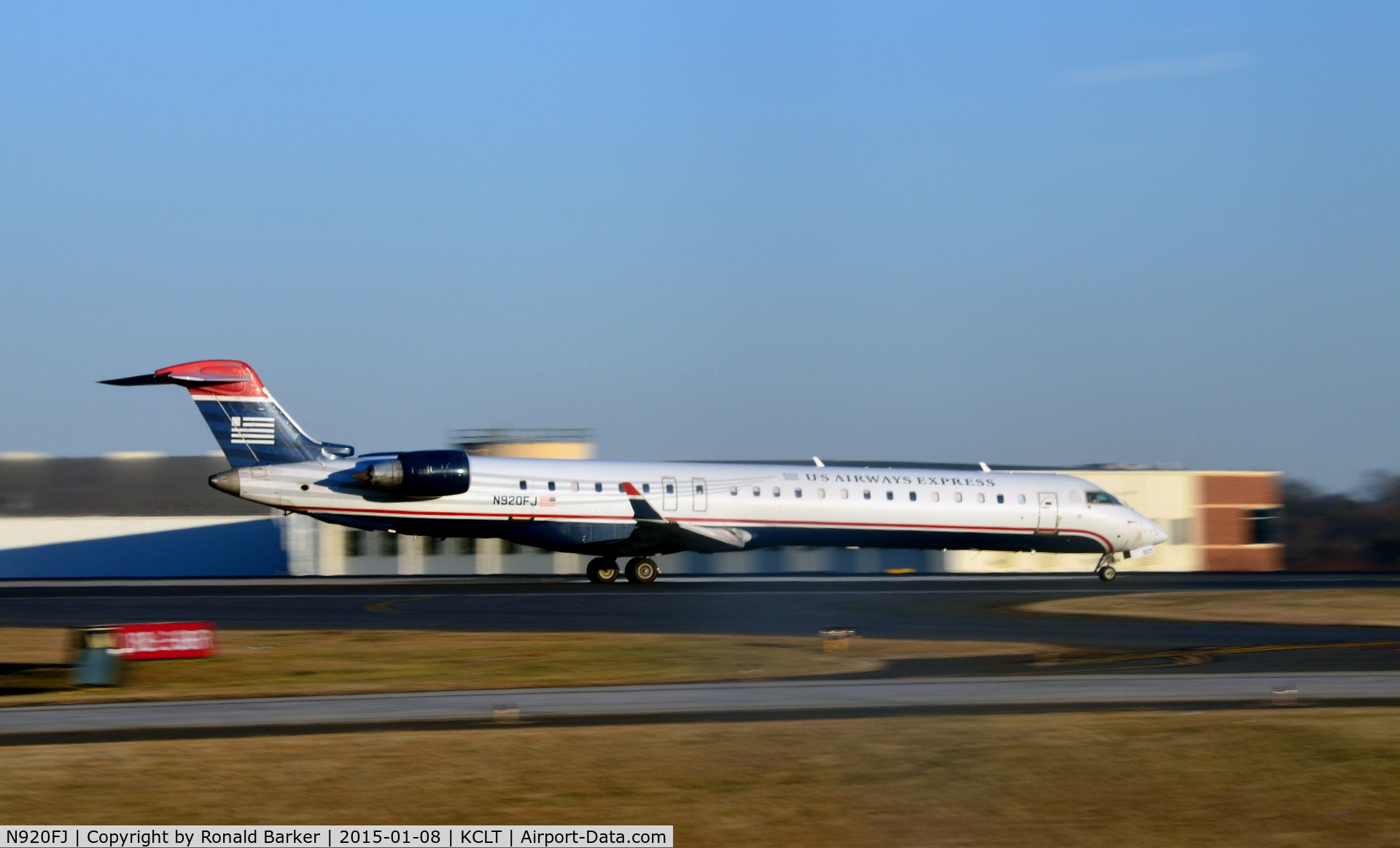 N920FJ, 2004 Bombardier CRJ-900ER (CL-600-2D24) C/N 15020, Takeoff CLT