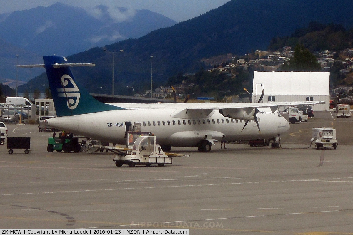 ZK-MCW, 2000 ATR 72-212A C/N 646, At Queenstown