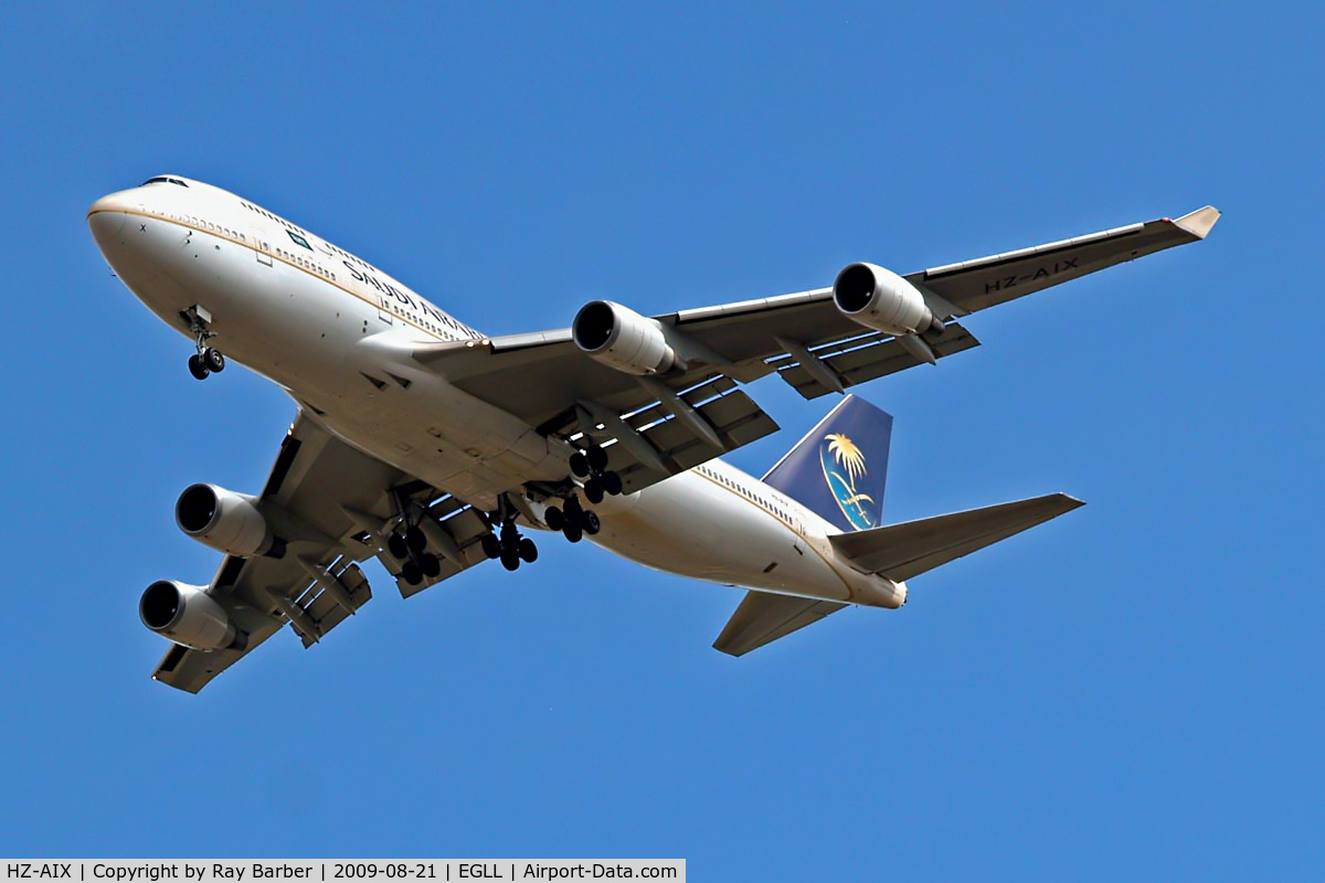 HZ-AIX, 1998 Boeing 747-468 C/N 28341, Boeing 747-468 [28341] (Saudi Arabian Airlines) Home~G 21/08/2009. On approach 27R.