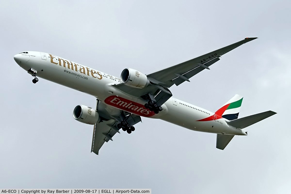 A6-ECO, 2009 Boeing 777-36N/ER C/N 37706, Boeing 777-36NER [37706] (Emirates Airlines) Home~G 17/08/2009. On approach 27R.
