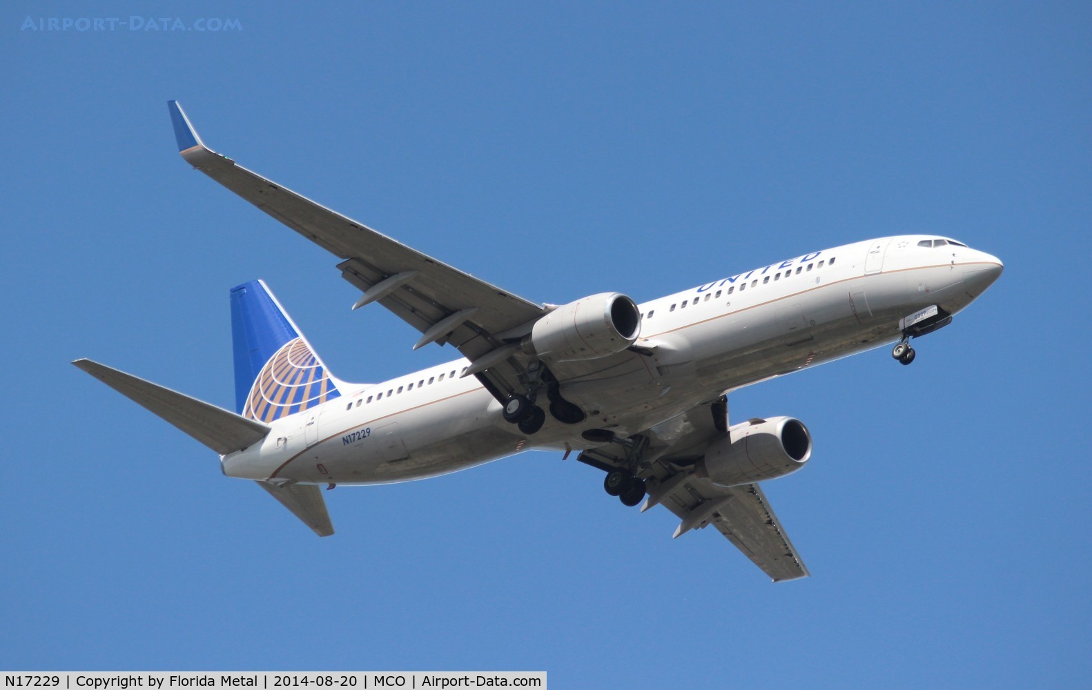 N17229, 1999 Boeing 737-824 C/N 28793, United