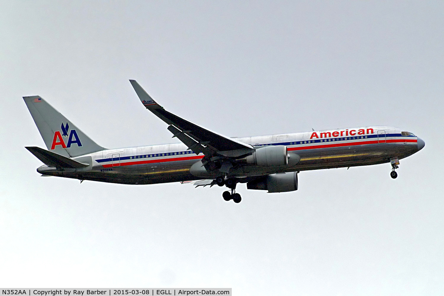 N352AA, 1988 Boeing 767-323ER C/N 24033, Boeing 767-323ER [24033] (American Airlines) Home~G 08/03/2015. On approach 27L.