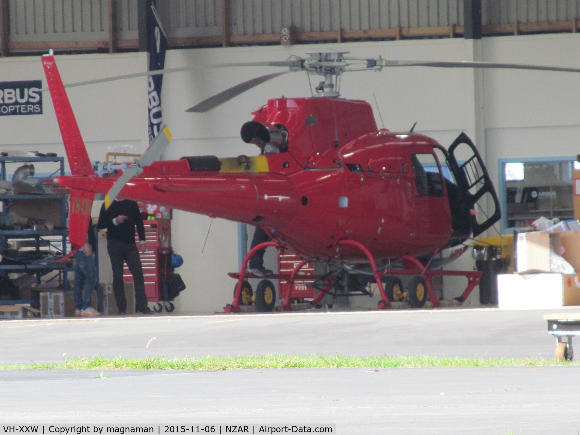 VH-XXW, 2015 Airbus Helicopters AS-350B-3 Ecureuil C/N 8099, in airbus hangar at ardmore