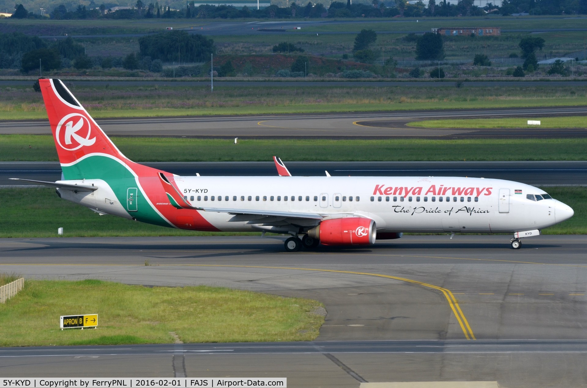 5Y-KYD, 2008 Boeing 737-86N C/N 35632, Kenya B738 departing for Nairobi.