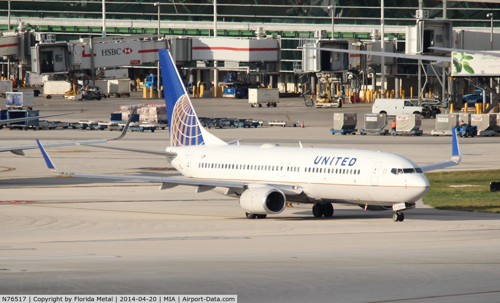 N76517, 2008 Boeing 737-824 C/N 31628, United