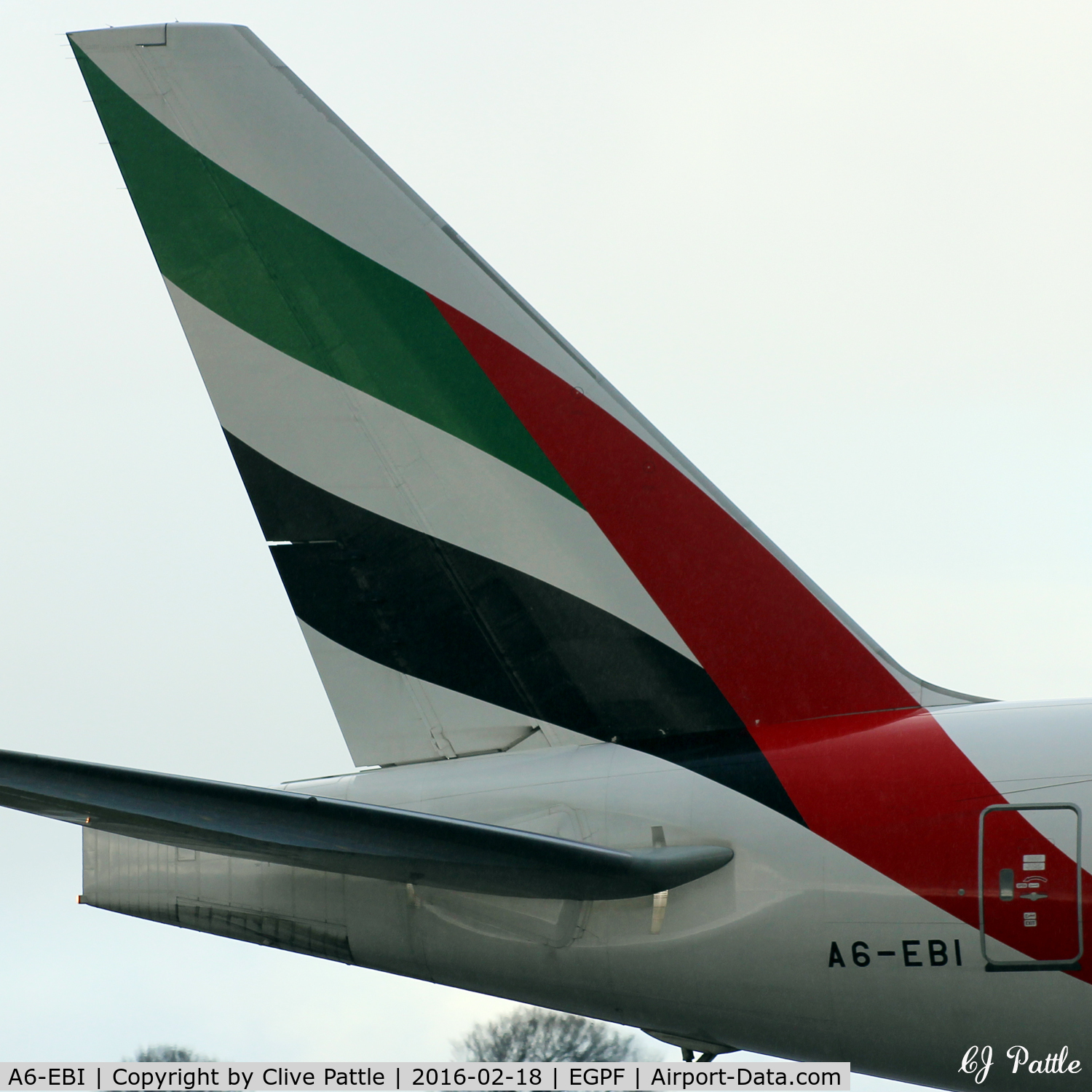 A6-EBI, 2005 Boeing 777-36N/ER C/N 32785, Tail detail at Glasgow EGPF