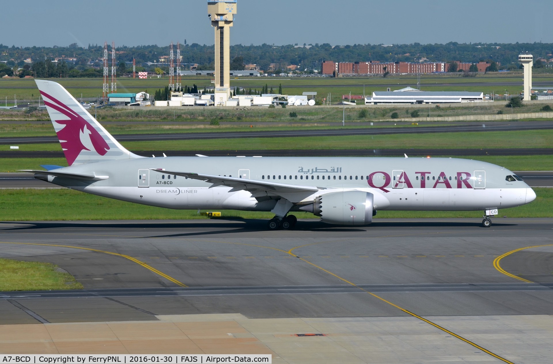 A7-BCD, 2013 Boeing 787-8 Dreamliner C/N 38322, Qatar B778 taxying-out for departure to Doha.
