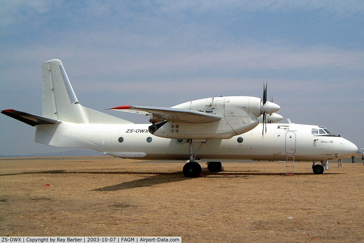 ZS-OWX, 1992 Antonov An-32B C/N 2806, Antonov An-32B [28-06] (Air Million Cargo) Johannesburg-Rand~ZS 07/10/2003