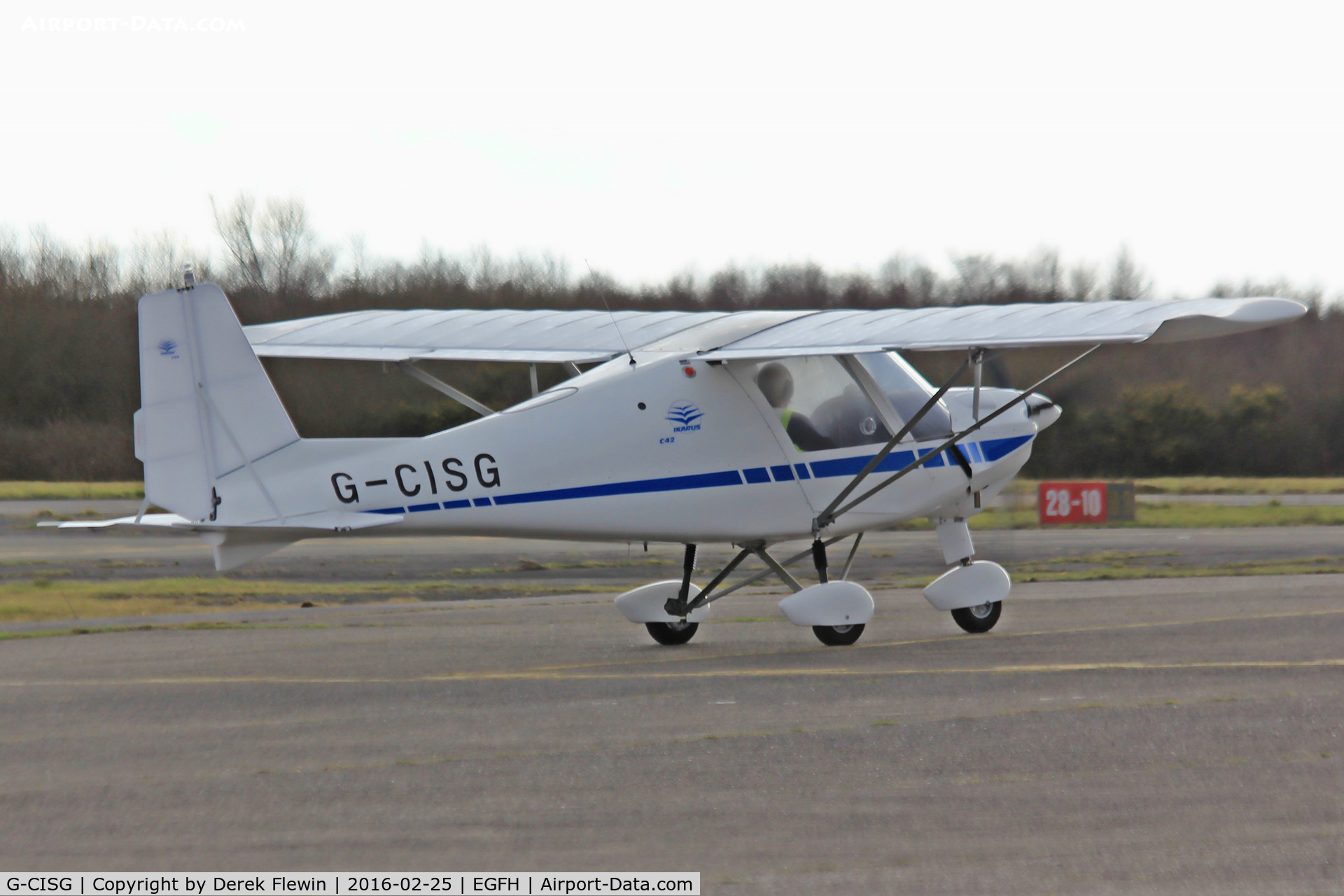 G-CISG, 2015 Comco Ikarus C42 FB80 C/N 1506-7397, Ikarus, Cardiff based, seen taxxing out.