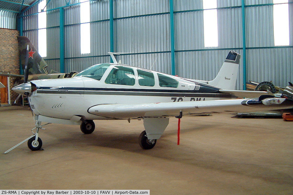 ZS-RMA, 1974 Beech F33A Bonanza C/N CE-528, Beech F33A Bonanza [CE-528] Vereeniging~ZS 10/10/2003