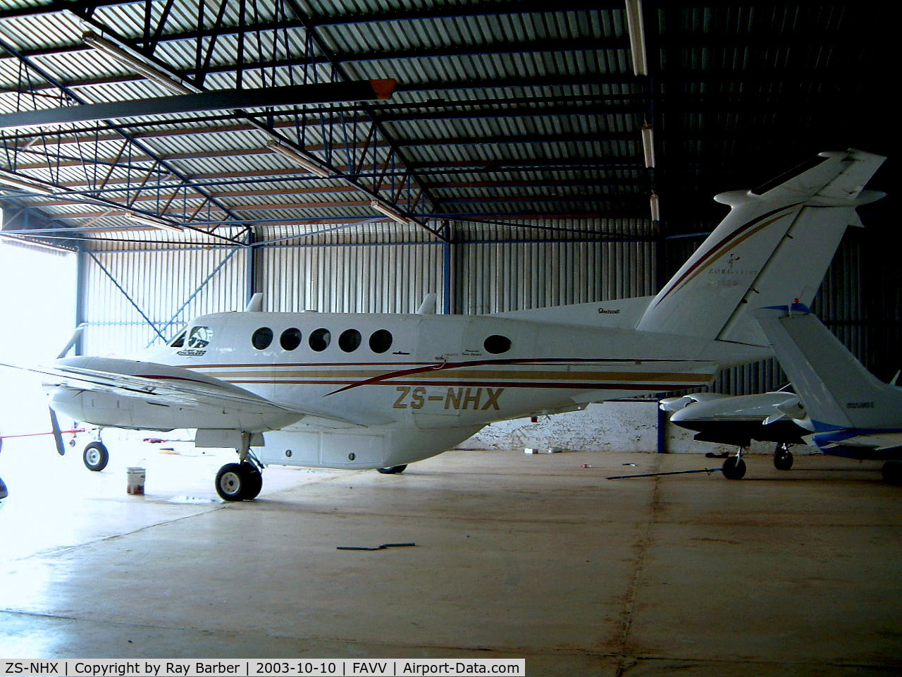 ZS-NHX, 1978 Beechcraft 200 King Air C/N BB-386, Beech 200 Super King Air [BB-386] Vereeniging~ZS 10/10/2003