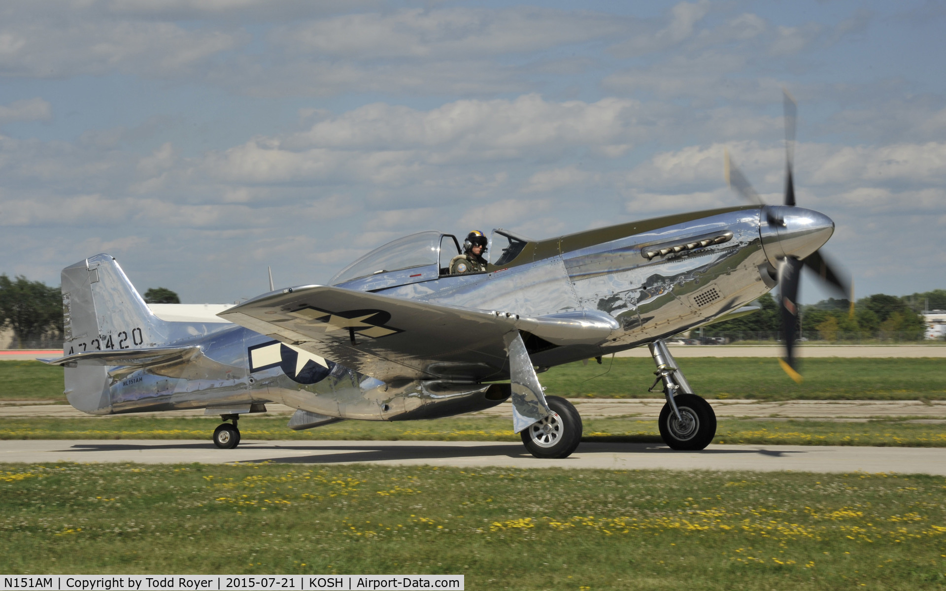 N151AM, 1944 North American P-51D Mustang C/N 122-39879, Airventure 2015