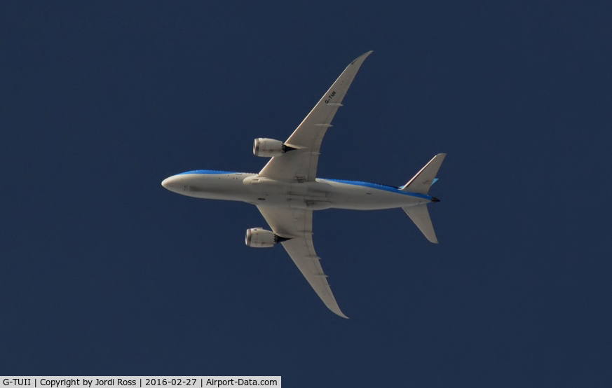 G-TUII, 2015 Boeing 787-8 Dreamliner C/N 37230, In the descent for Gatwick