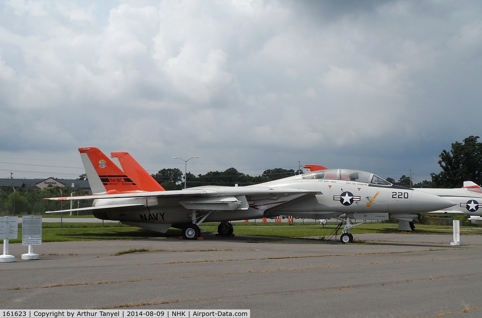 161623, Grumman F-14D Tomcat C/N 482, On display @ the Patuxent River Naval Air Station