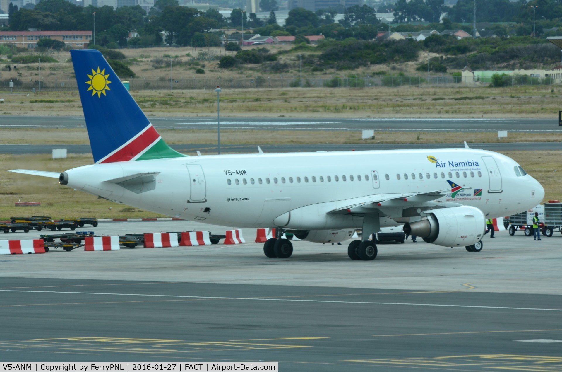 V5-ANM, 2013 Airbus A319-112 C/N 5366, Air Namibia A319 parked at CPT