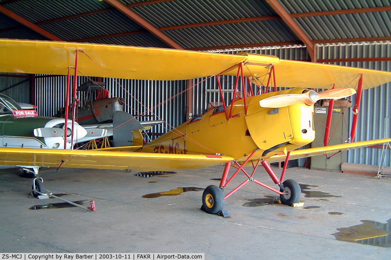 ZS-MCJ, De Havilland DH-82A Tiger Moth II C/N 3534, De Havilland DH.82A Tiger Moth [3534] Krugersdorp~ZS 11/10/2003