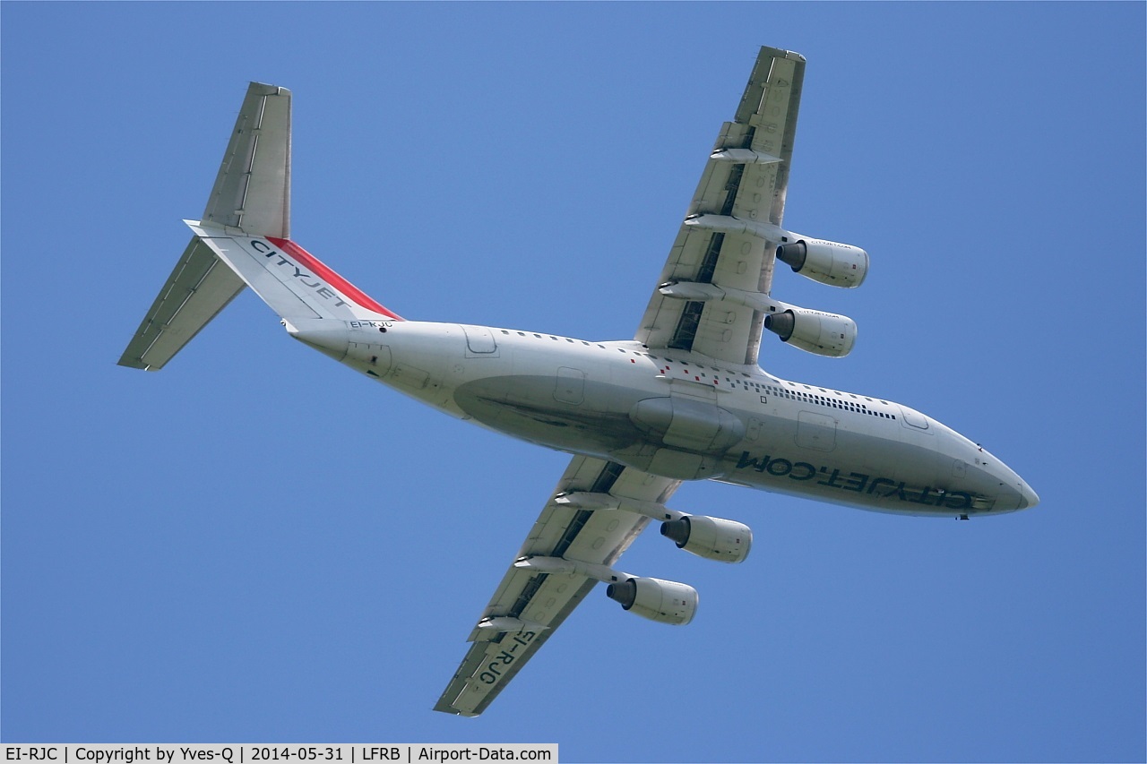 EI-RJC, 1998 British Aerospace Avro 146-RJ85 C/N E.2333, British Aerospace RJ85, Take off rwy 07R, Brest-Bretagne airport (LFRB-BES)