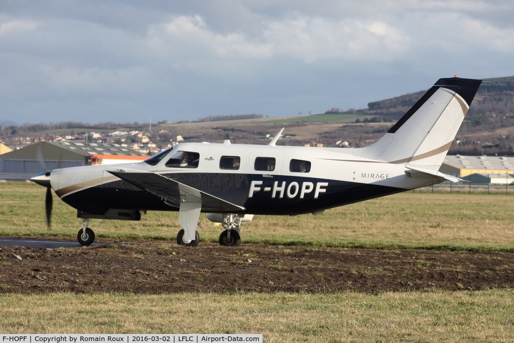 F-HOPF, Piper PA-46-350P Malibu Mirage Malibu Mirage C/N 4636630, Parked