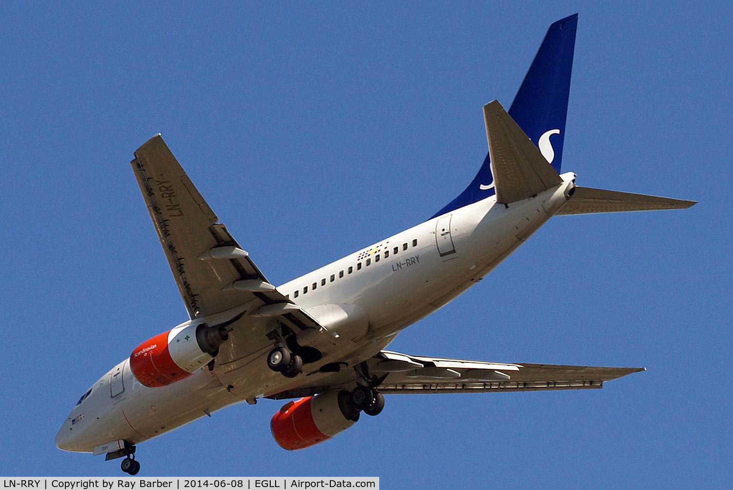 LN-RRY, 1998 Boeing 737-683 C/N 28297, Boeing 737-683 [28297] (SAS Scandinavian Airlines) Home~G 08/06/2014. On approach 27R.