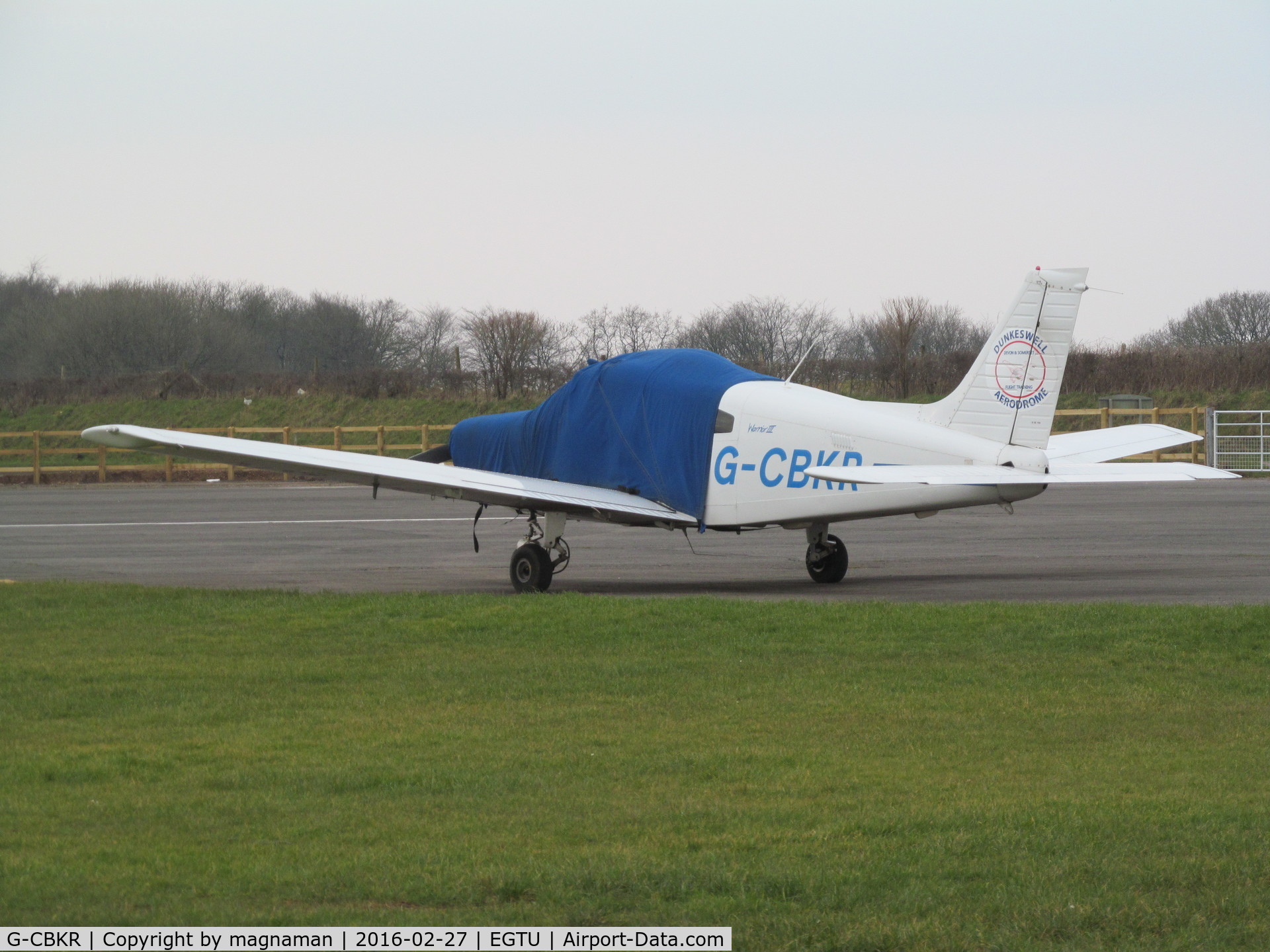 G-CBKR, 2002 Piper PA-28-161 Warrior III C/N 2842143, on apron by skydive cafe