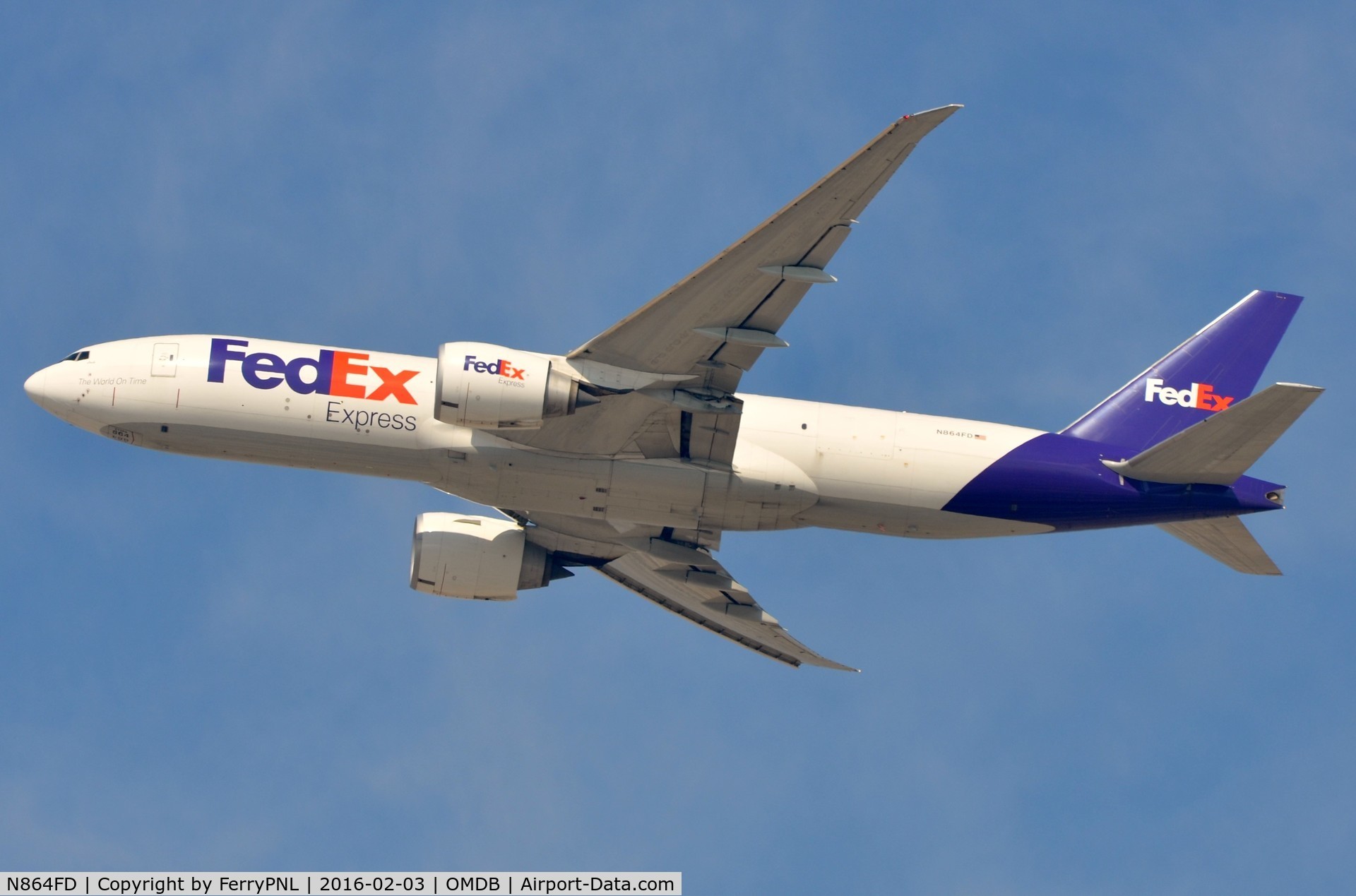 N864FD, 2012 Boeing 777-FS2 C/N 37735, Fedex B772F departing Dubai
