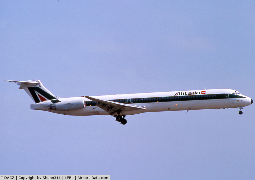 I-DACZ, 1991 McDonnell Douglas MD-82 (DC-9-82) C/N 53058/1927, Landing rwy 25