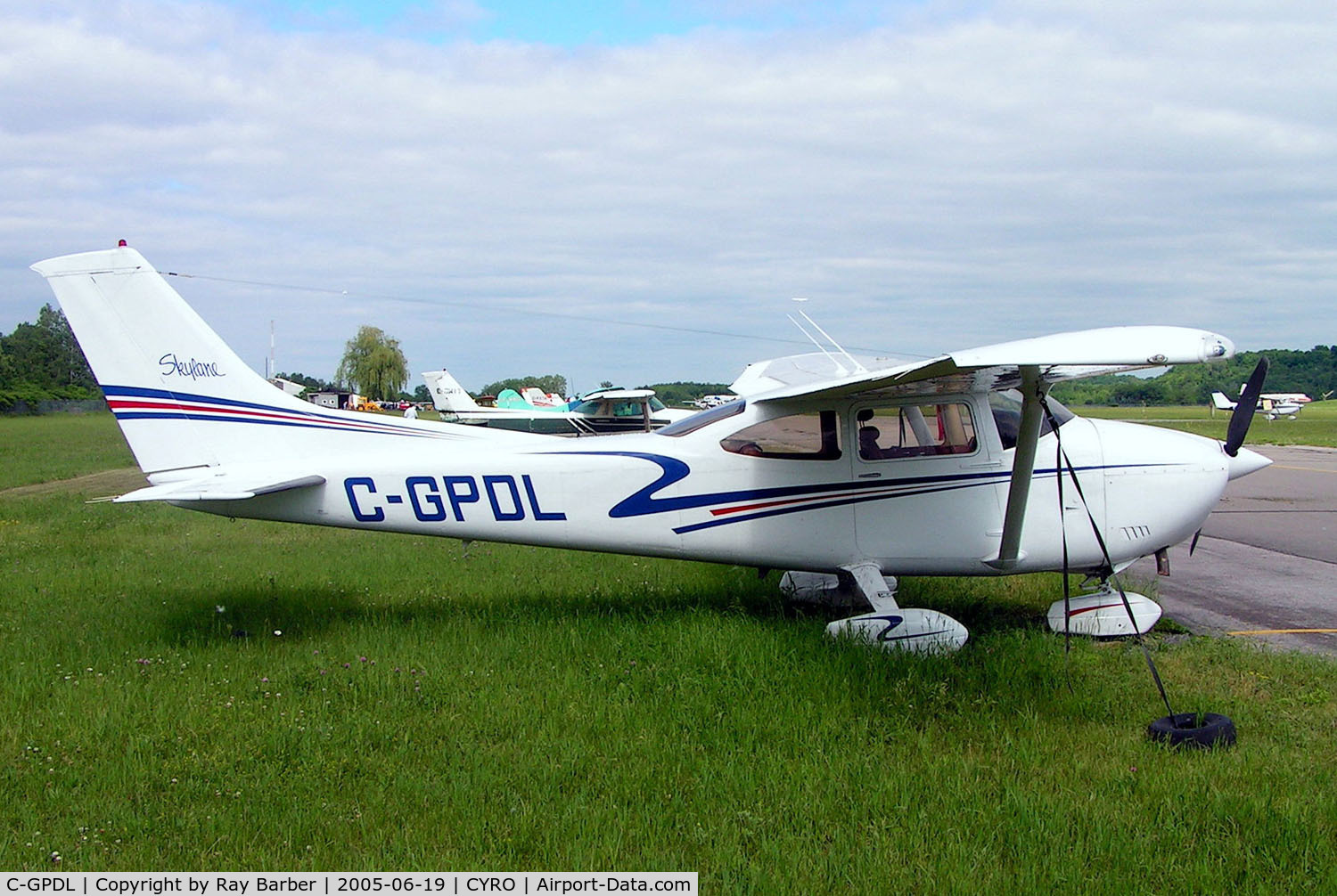 C-GPDL, 1976 Cessna 182Q Skylane C/N 18265190, Cessna 182Q Skylane [182-65190] Rockcliffe~C 19/06/2005