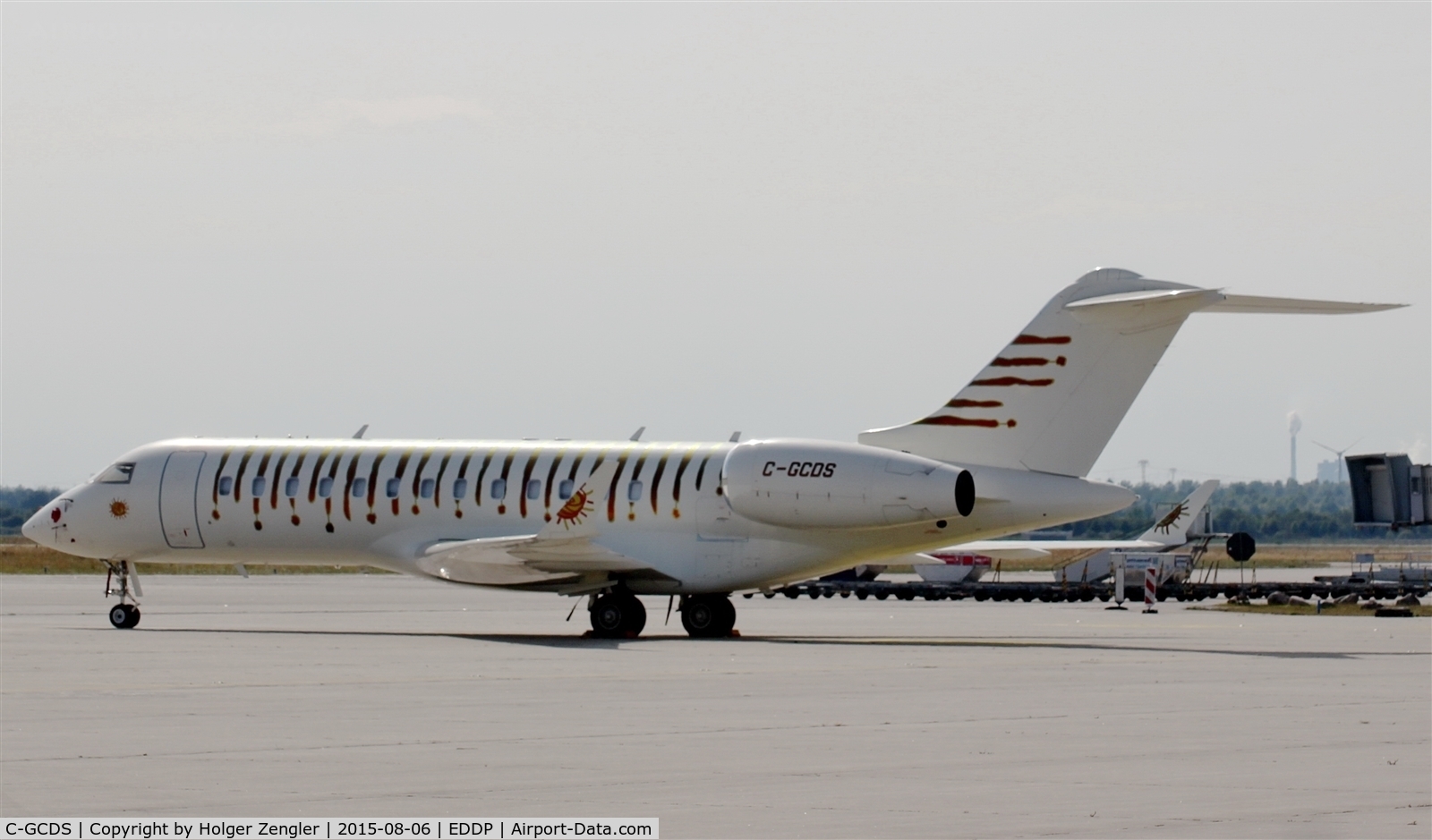 C-GCDS, 2003 Bombardier BD-700-1A10 Global Express C/N 9137, Masked visitor on apron 1.....