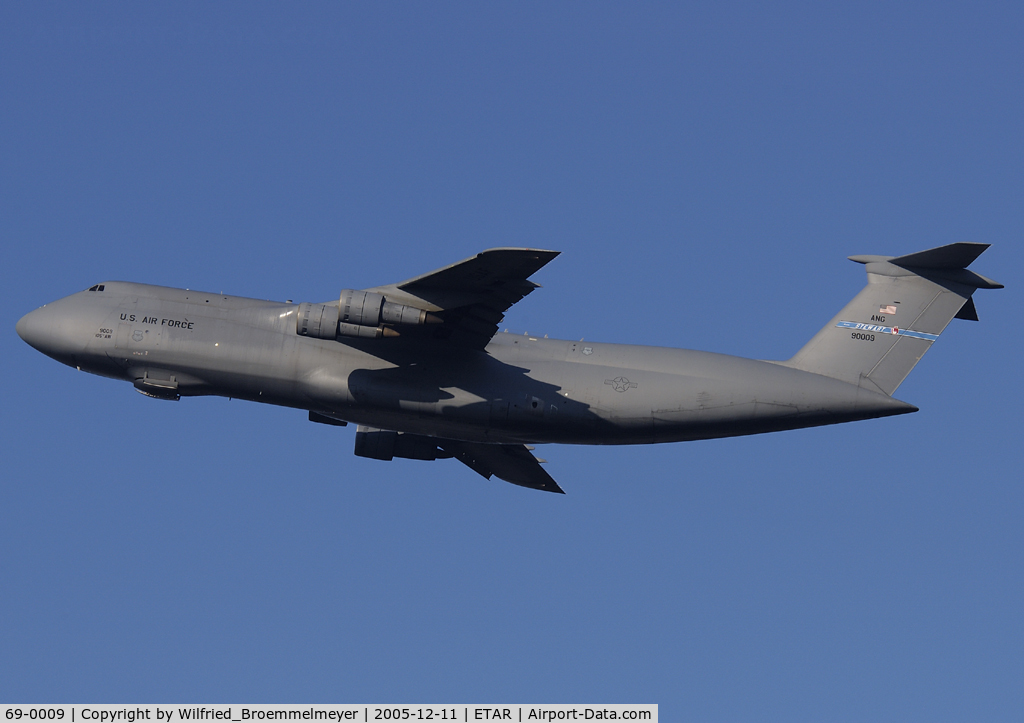 69-0009, 1969 Lockheed C-5A Galaxy C/N 500-0040, Departure from Ramstein Air Base
