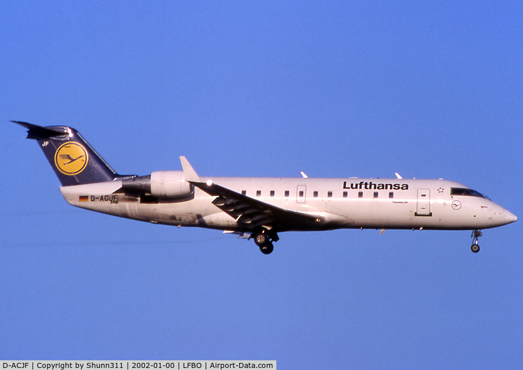 D-ACJF, 1996 Canadair CRJ-100LR (CL-600-2B19) C/N 7200, Landing rwy 15R