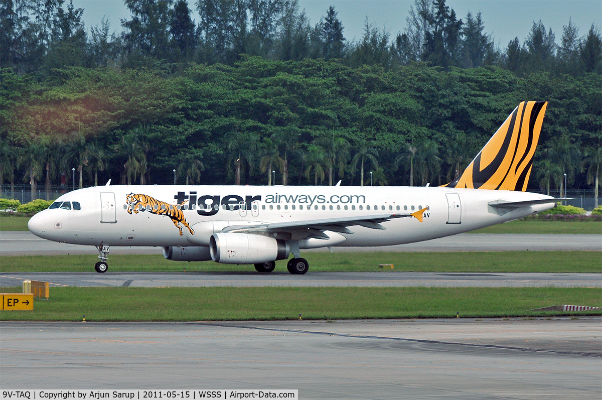9V-TAQ, 2010 Airbus A320-232 C/N 4469, Taxiing past at Changi.