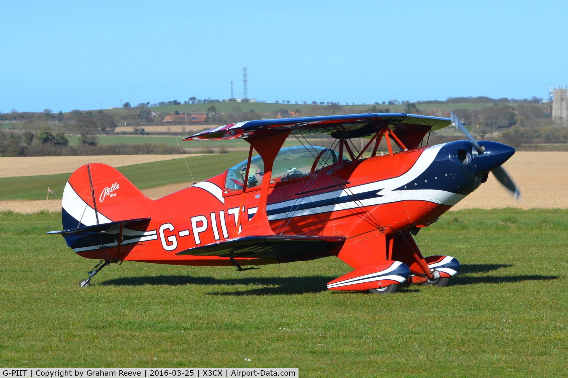 G-PIIT, 1986 Pitts S-2 Special C/N 1984, Just landed at Northrepps.