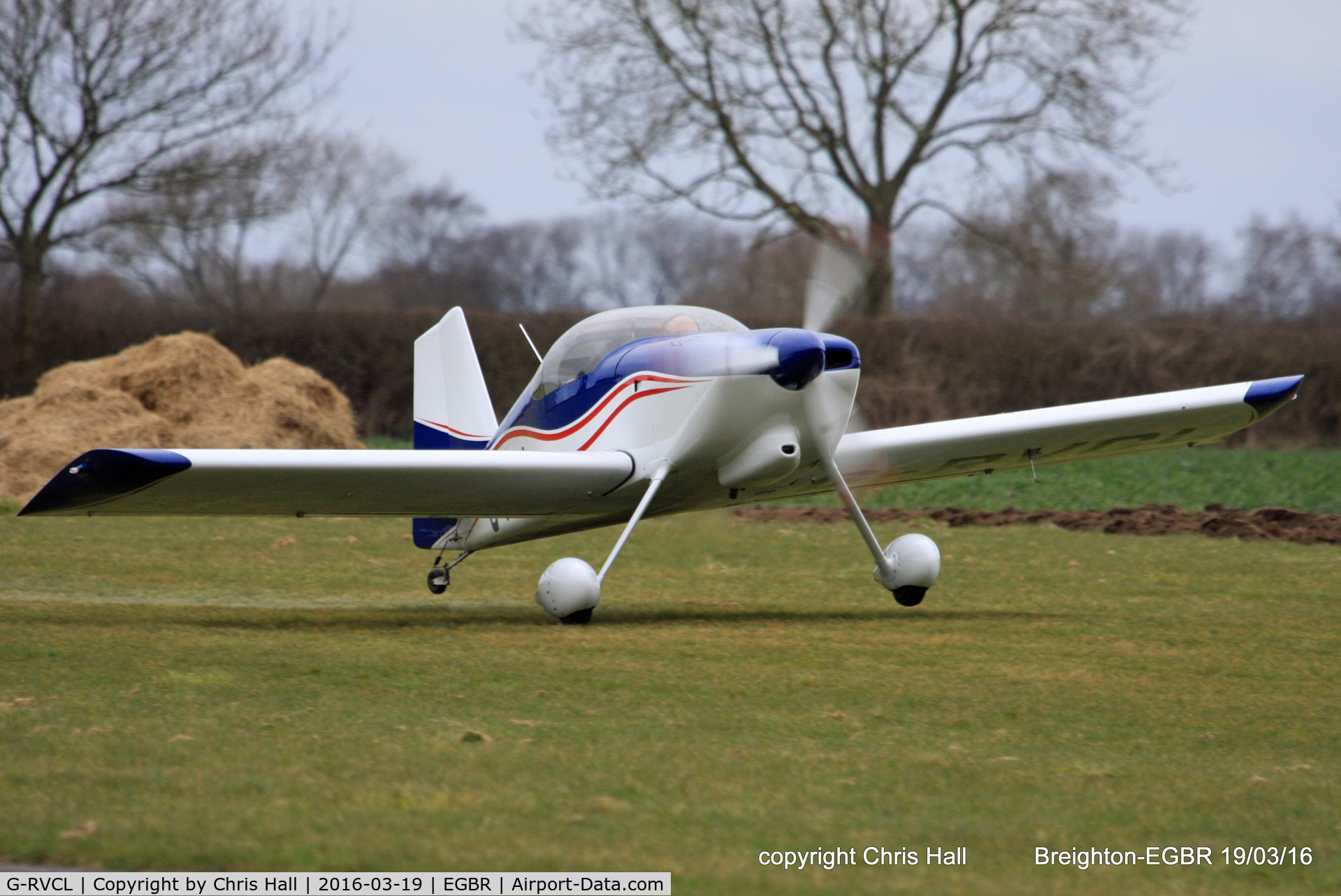 G-RVCL, 1999 Vans RV-6 C/N PFA 181A-13439, at Breighton airfield