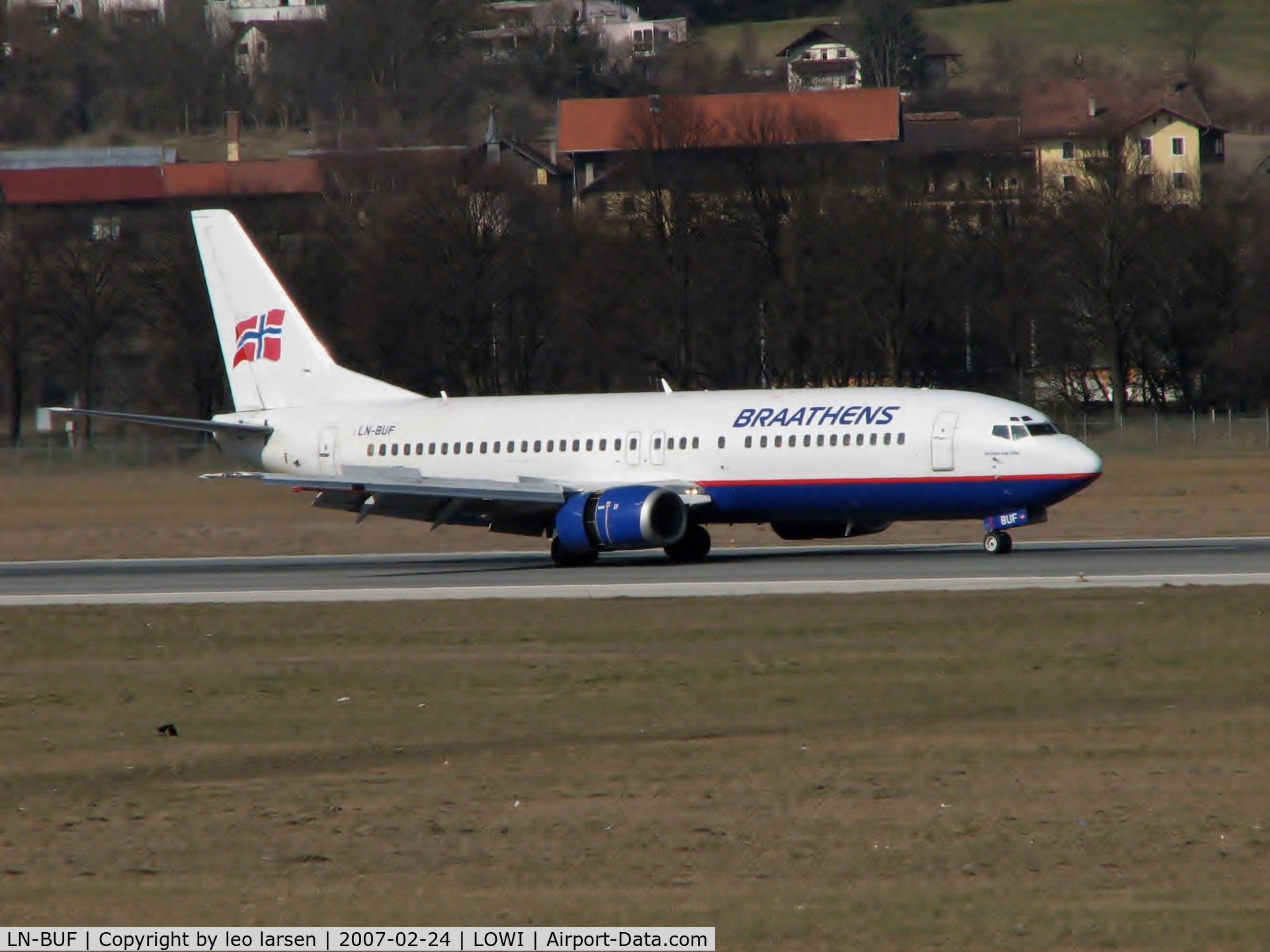 LN-BUF, 1997 Boeing 737-405 C/N 25795, Innsbruck 24.2.07