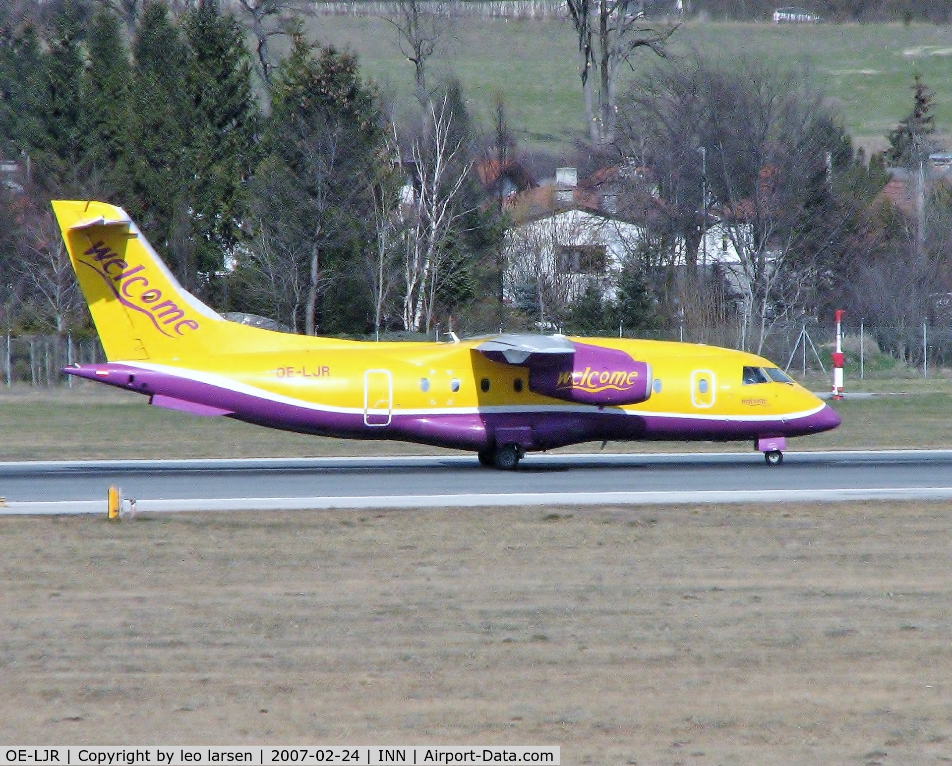OE-LJR, 2001 Dornier 328-310 C/N 3213, Innsbruck 24.2.07