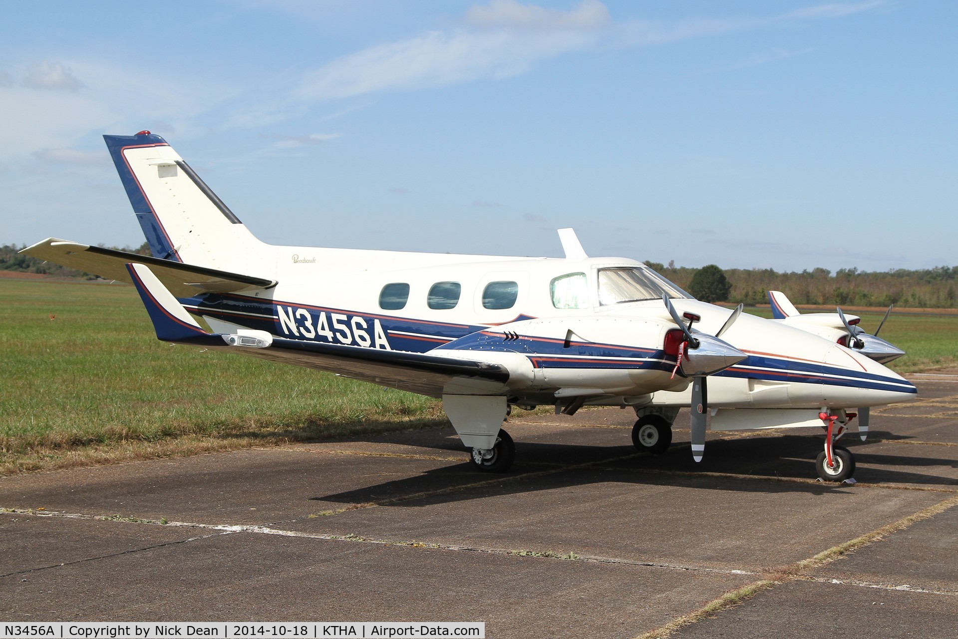 N3456A, 1977 Beech B-60 Duke C/N P-443, DFA 2014 at the Beech Party