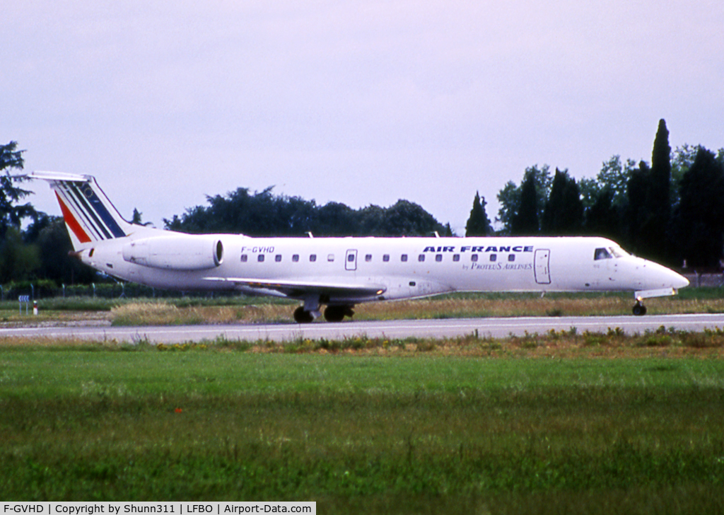 F-GVHD, 1999 Embraer ERJ-145LR (EMB-145LR) C/N 145178, Ready for take off from rwy 32R